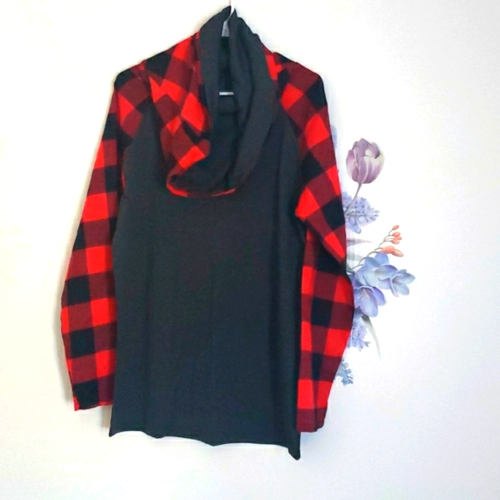 New Women's plaid t-shirt, wide turtle neck